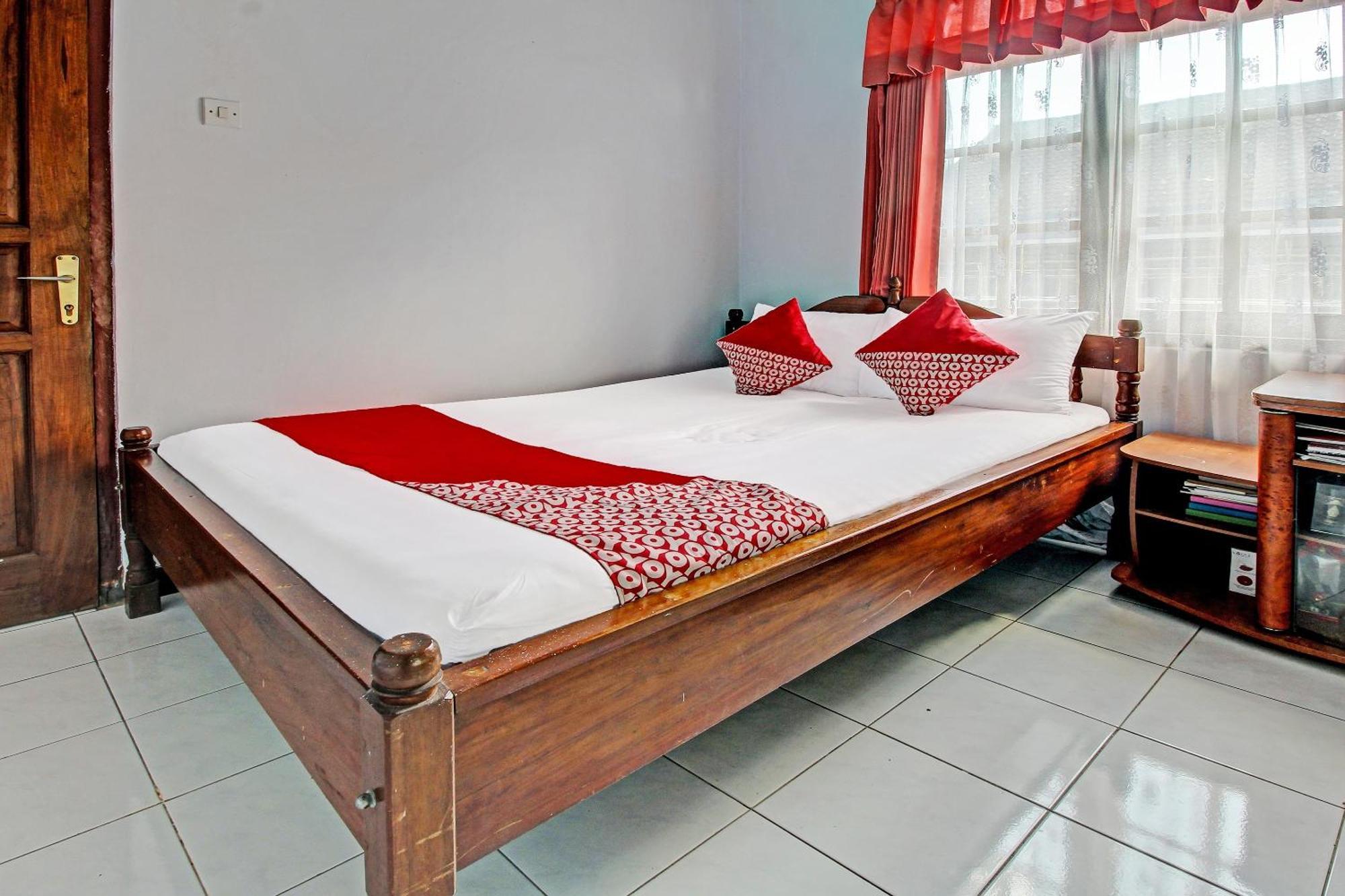 SPOT ON 91214 Desa Wisata Pandean Hotel Trenggalek Bagian luar foto